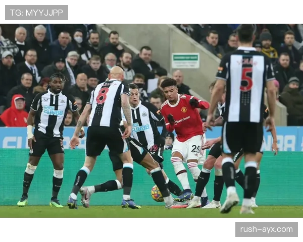 阿森纳快攻战术引爆热议,展现球队全新战术面貌