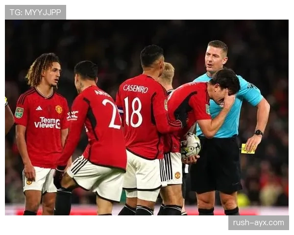 曼联更衣室矛盾再度曝光，内部氛围紧张对球队稳定性造成影响