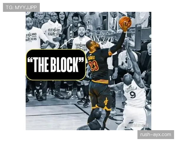 雷阿伦无球跑位拉开空间比库里更倚重挡后接投