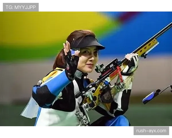 杜丽训练完顺手买了个包，这自律和消费观也太反差了