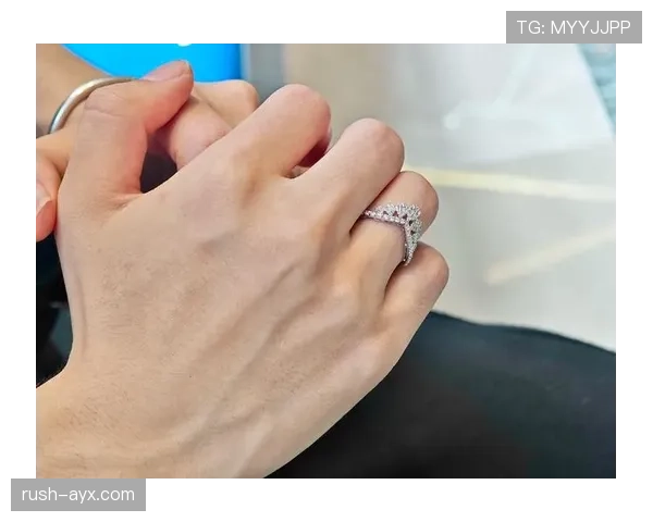 孔令辉当年住酒店连拖鞋都要自带，结果转头就给女友买百万钻戒